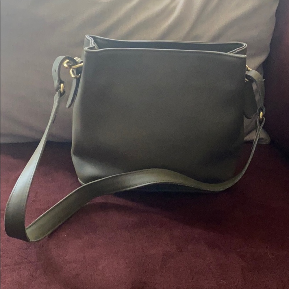 Vintage Army Green Coach Bag. - Picture 3 of 5